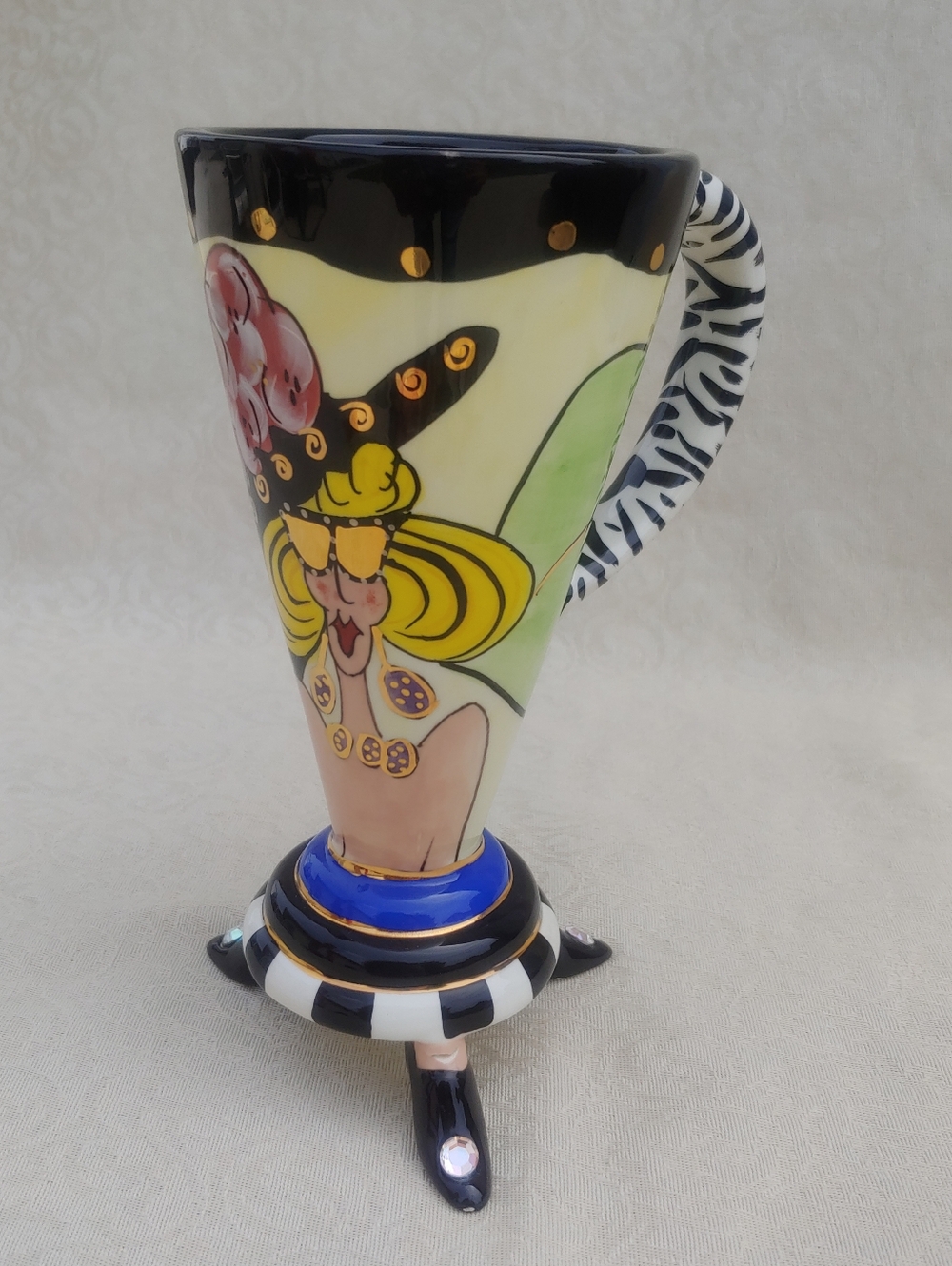 Lynda Cornielle SWAK Vintage Aunt Girtie Hand Painted Footed Mug - Picture 6 of 15